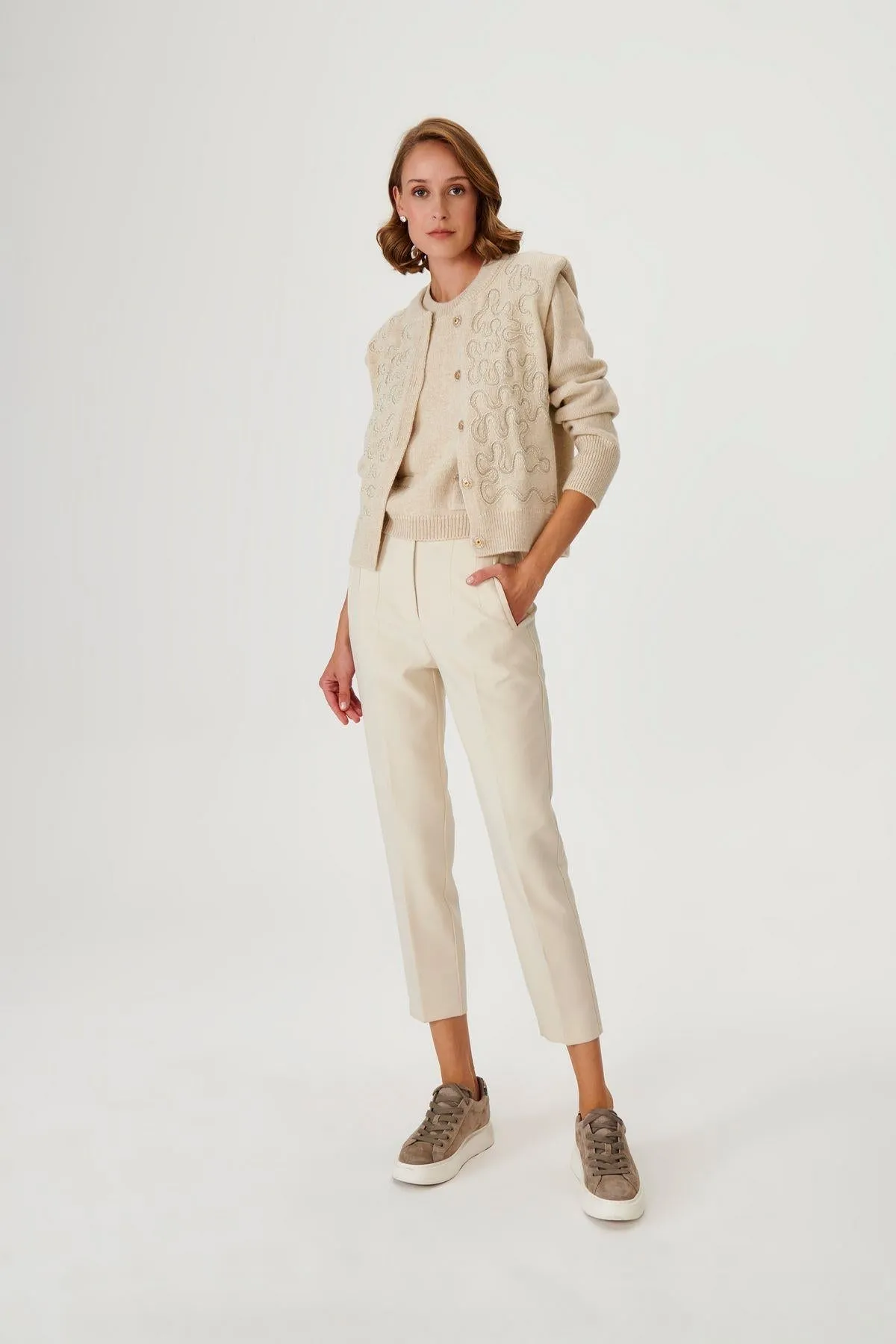 Chain Kantan Embroidered Beige Wool Knit Jacket