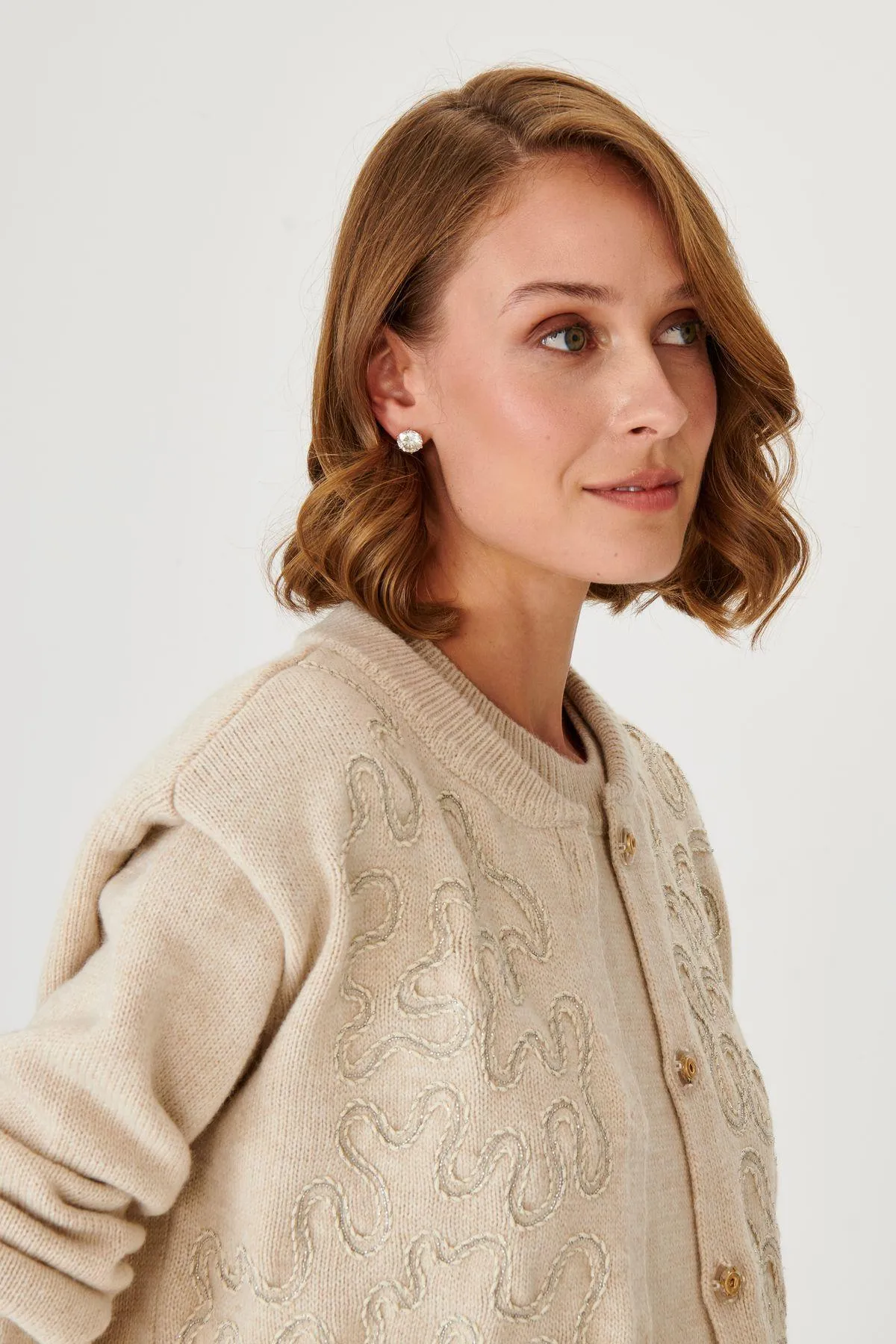 Chain Kantan Embroidered Beige Wool Knit Jacket