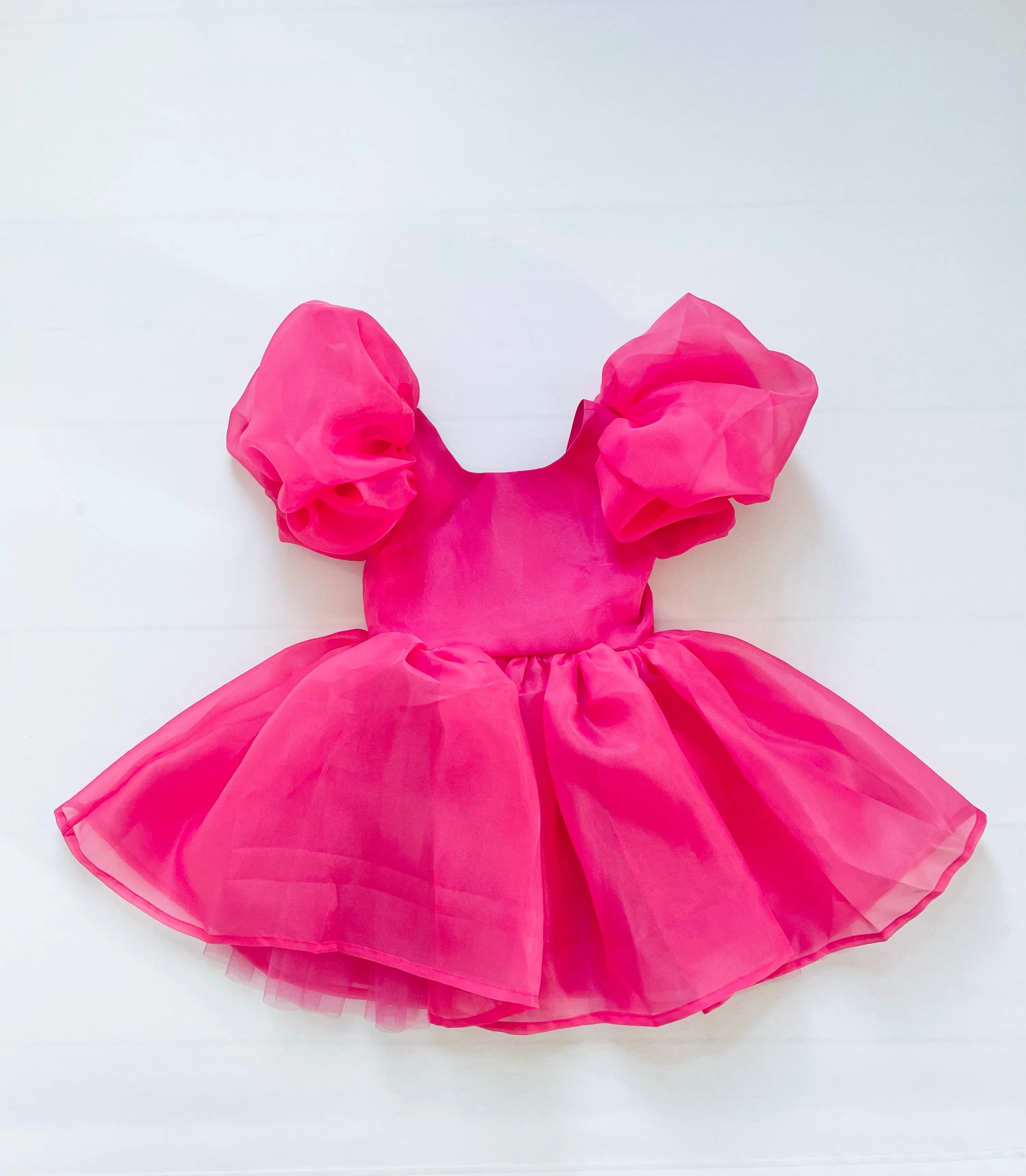 DOLLY WORLD V-BACK PUFF SLEEVE ORGANZA TUTU DRESS barbiepink
