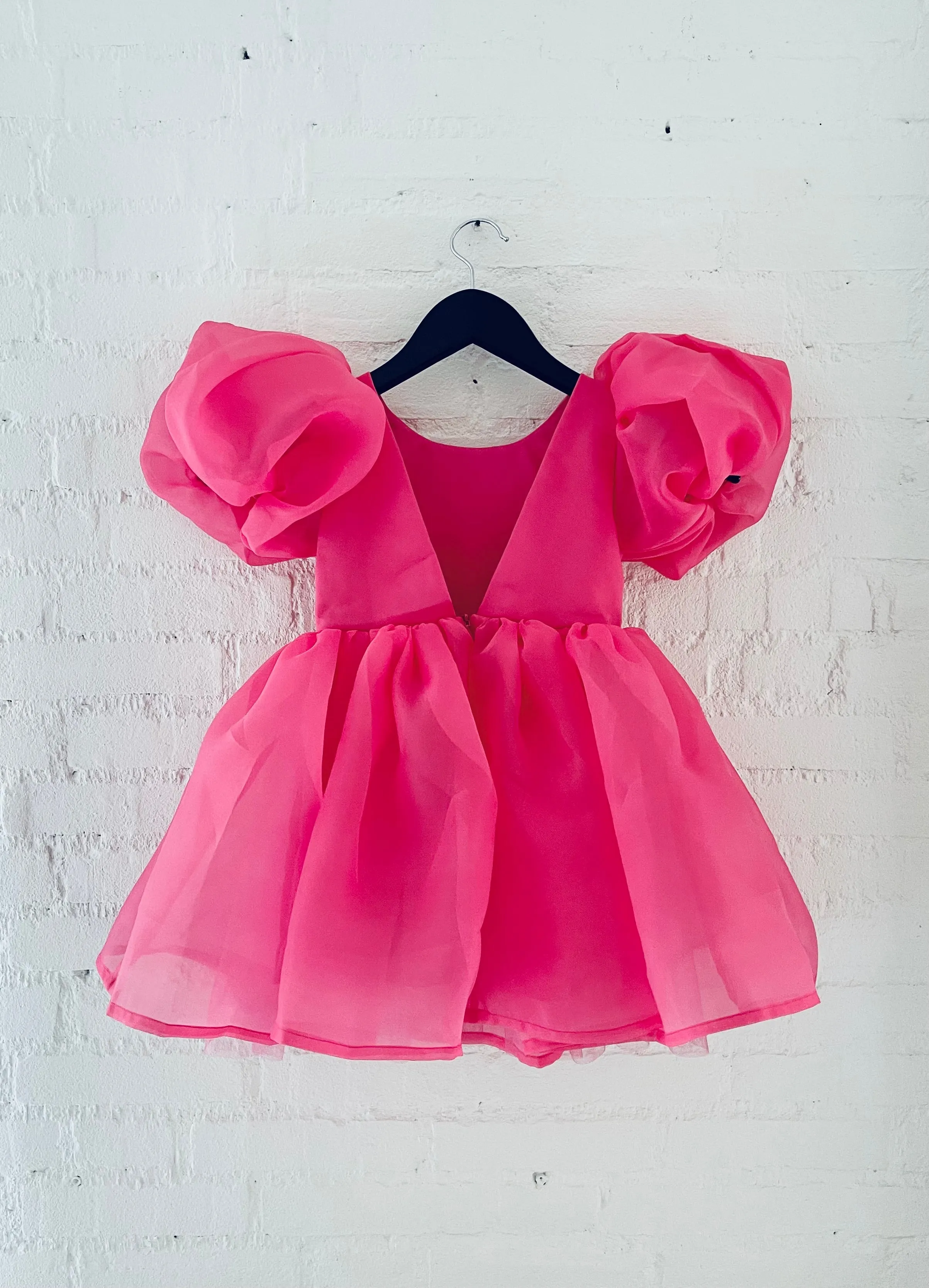 DOLLY WORLD V-BACK PUFF SLEEVE ORGANZA TUTU DRESS barbiepink