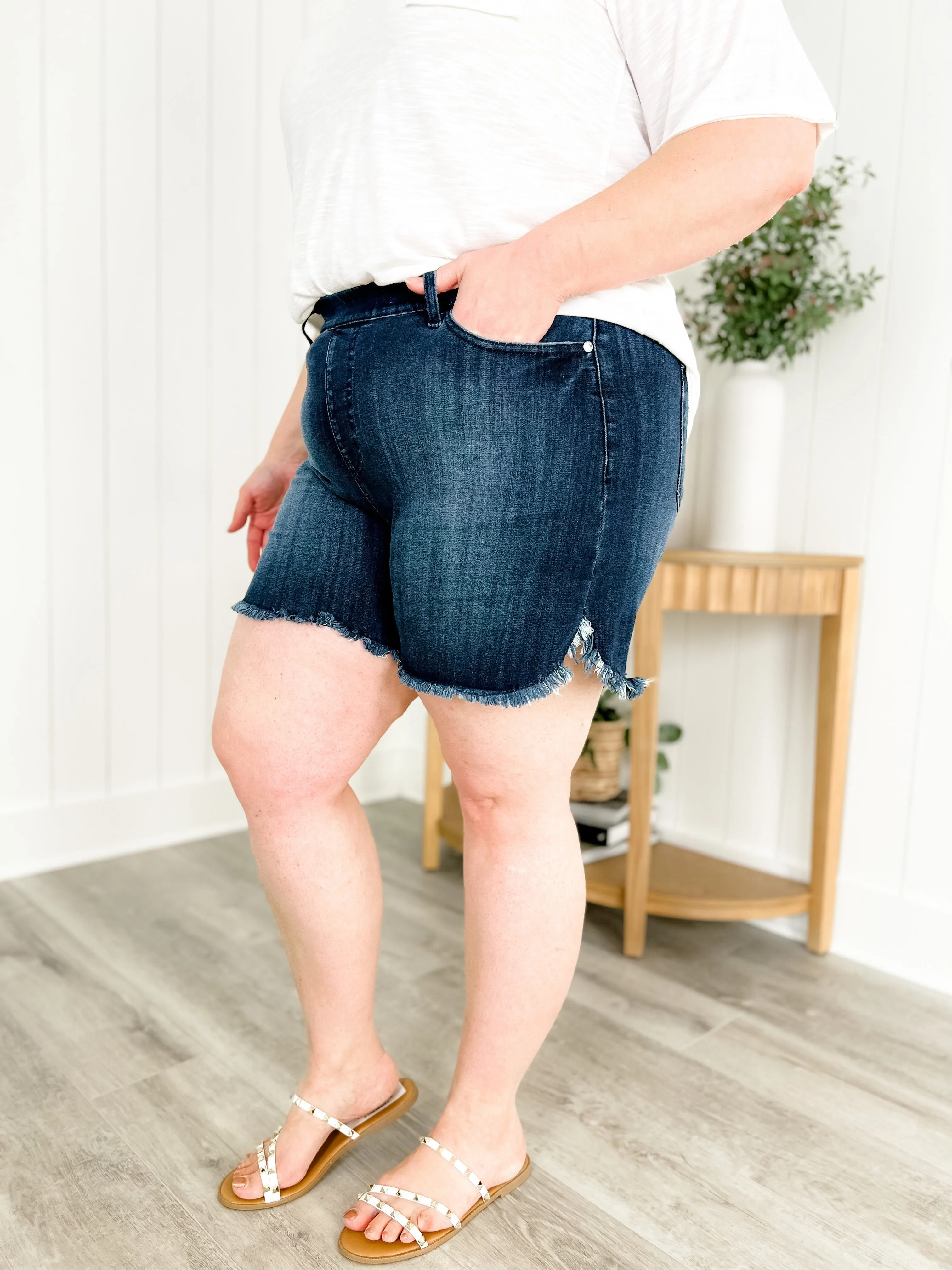 Judy Blue Stretch City Dark Wash Pull On Shorts With Frayed Dolphin Hem
