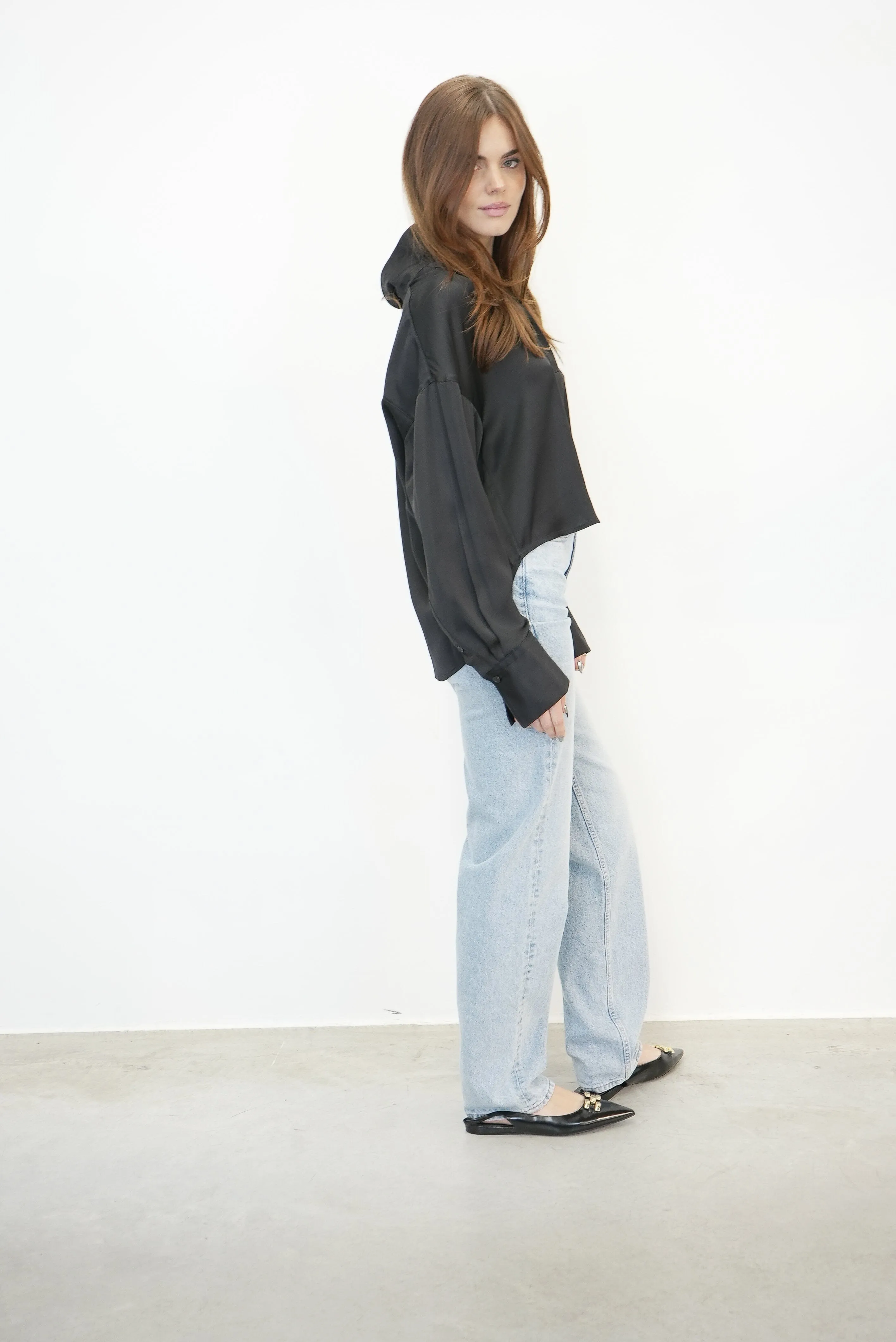 MARTHA POPOVER IN BLACK