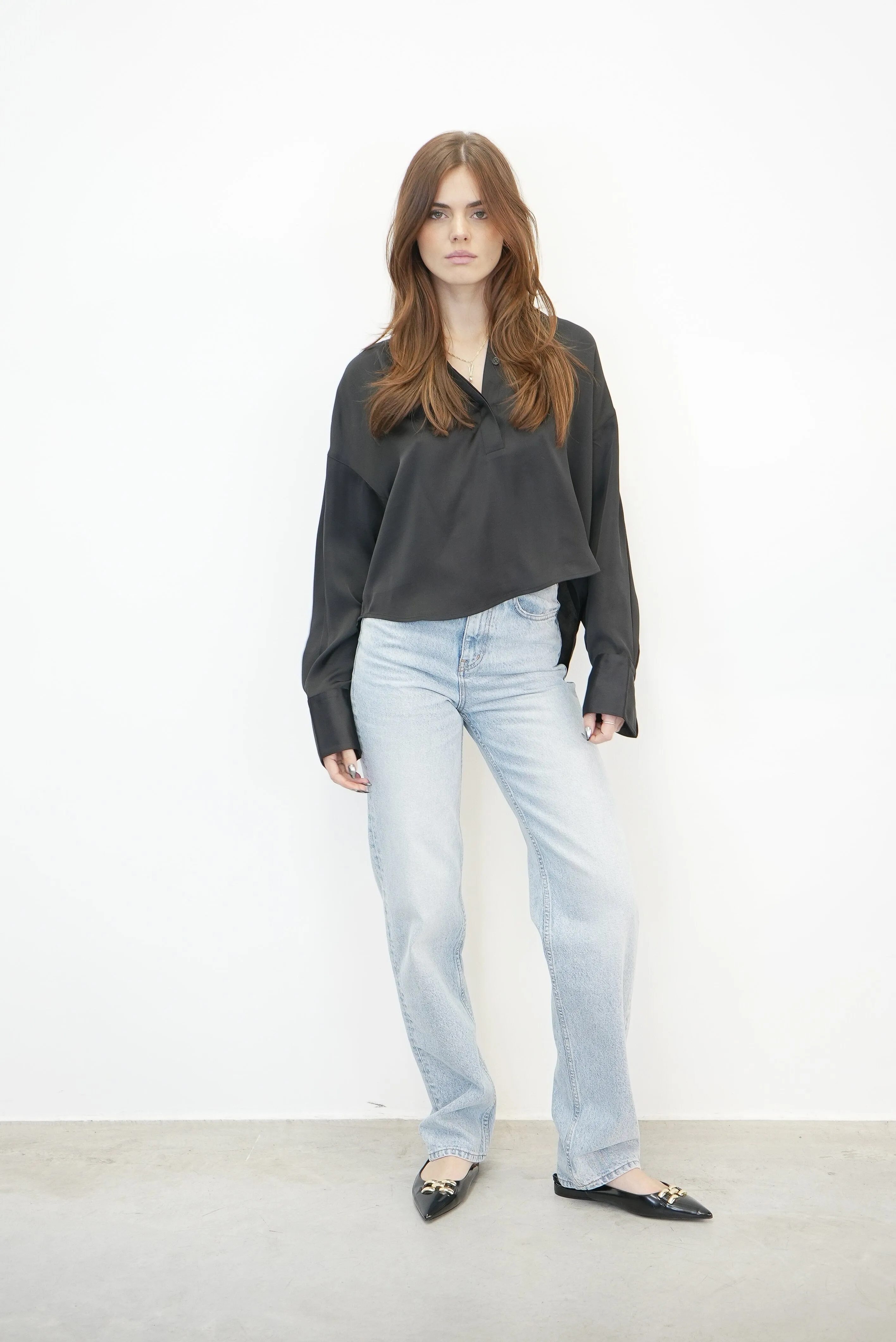 MARTHA POPOVER IN BLACK