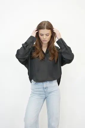 MARTHA POPOVER IN BLACK