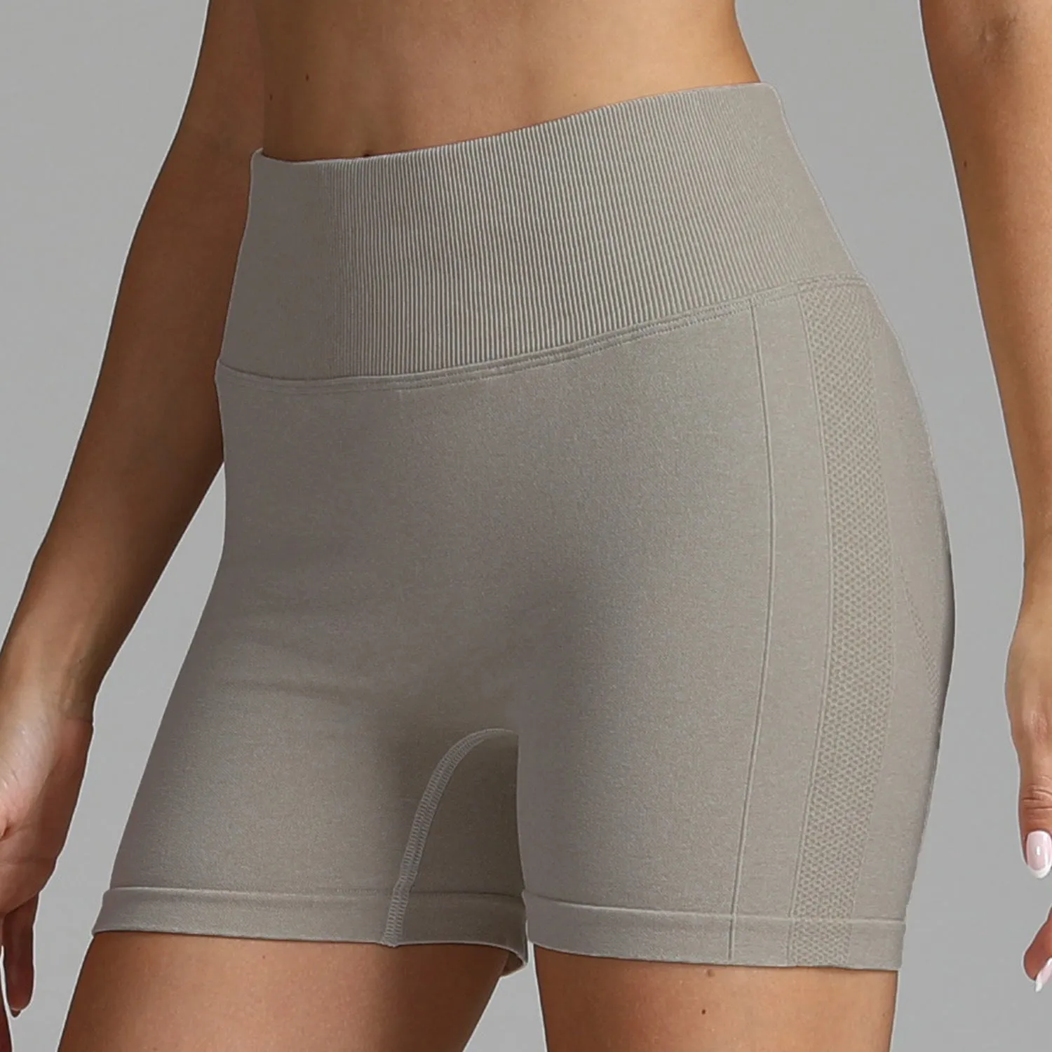 Mia Fitness-Shorts | Hooggetailleerde, strakke stretch fitnessshorts voor dames