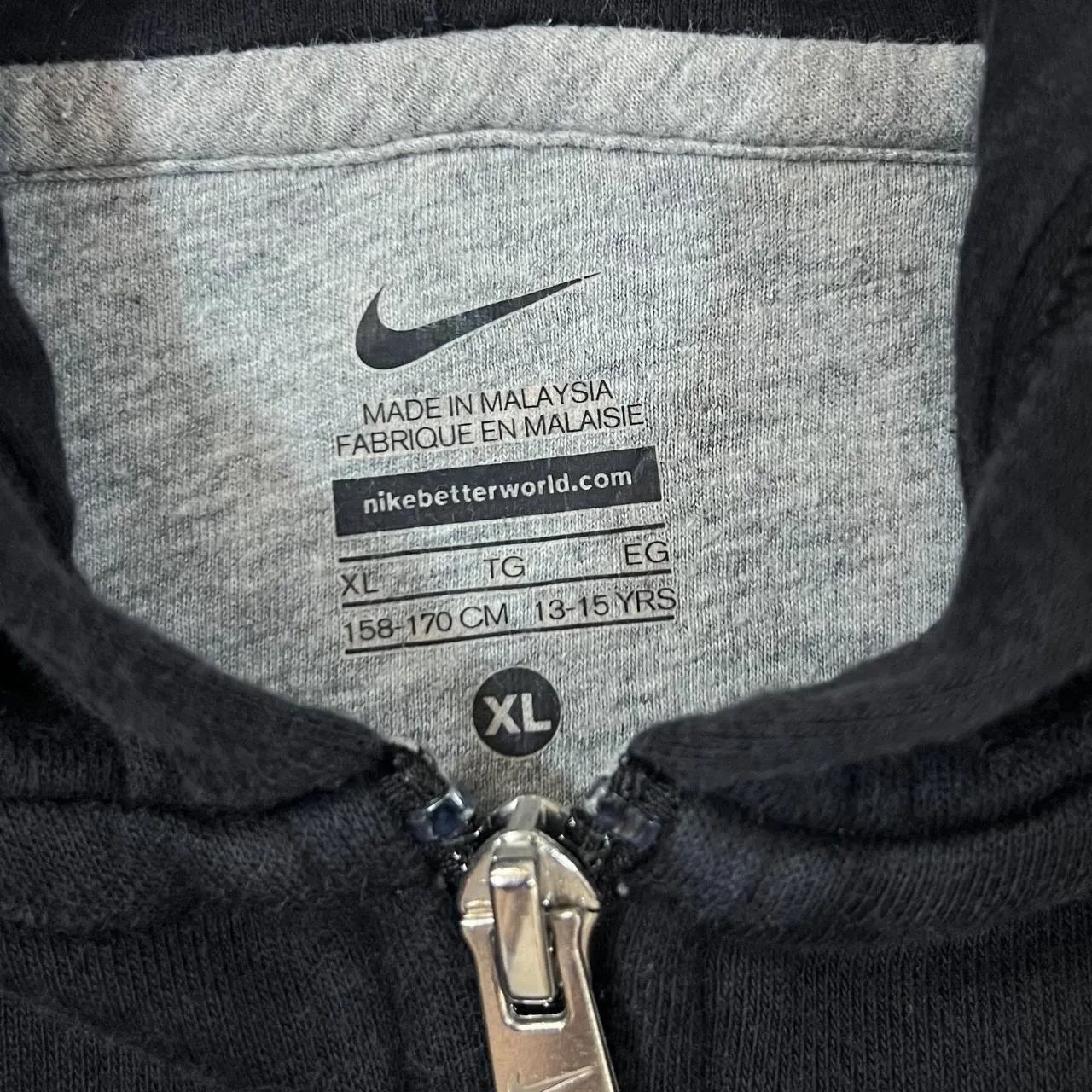 NIKE Classic Embroidered Mini Swoosh Logo Black Zip Hoodie