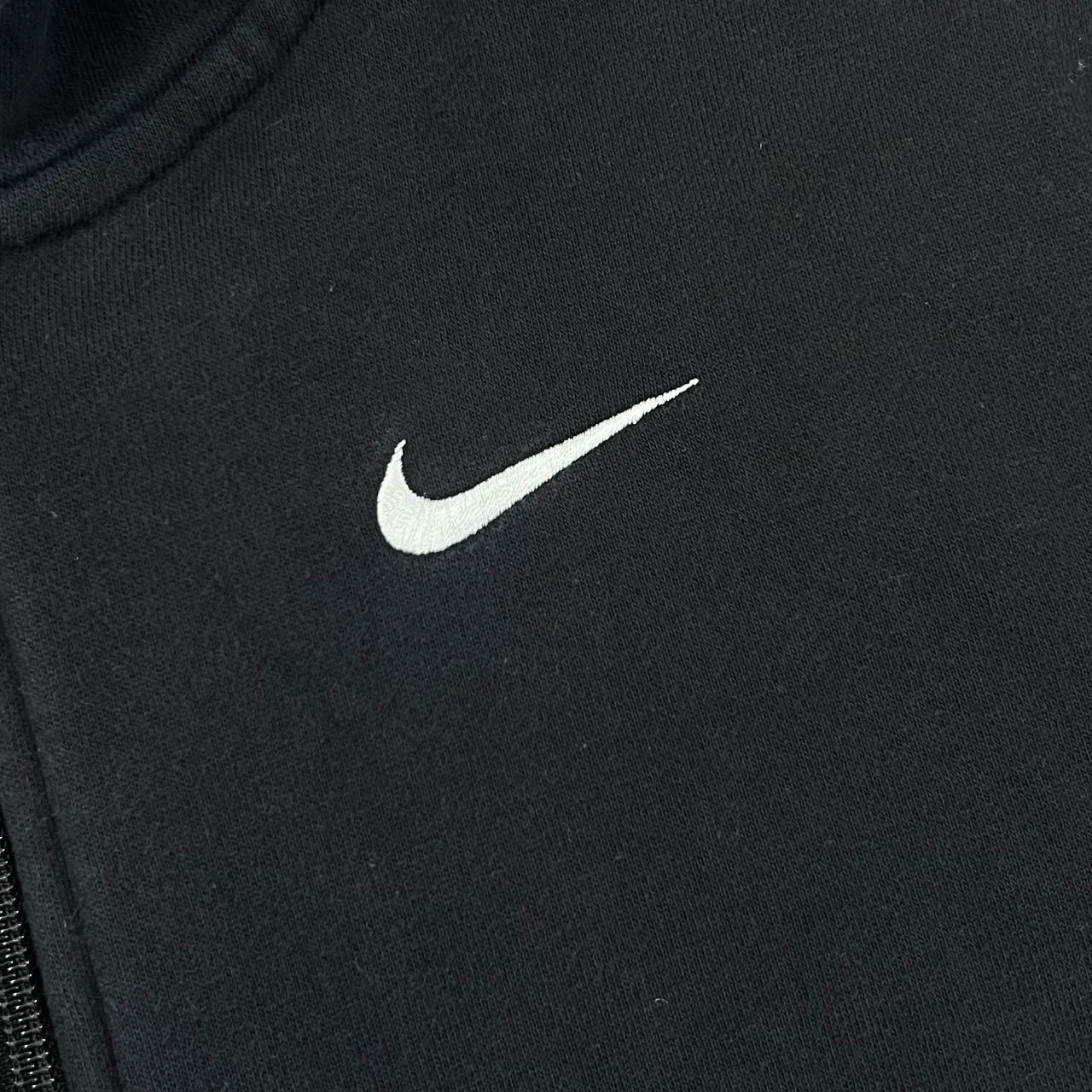 NIKE Classic Embroidered Mini Swoosh Logo Black Zip Hoodie