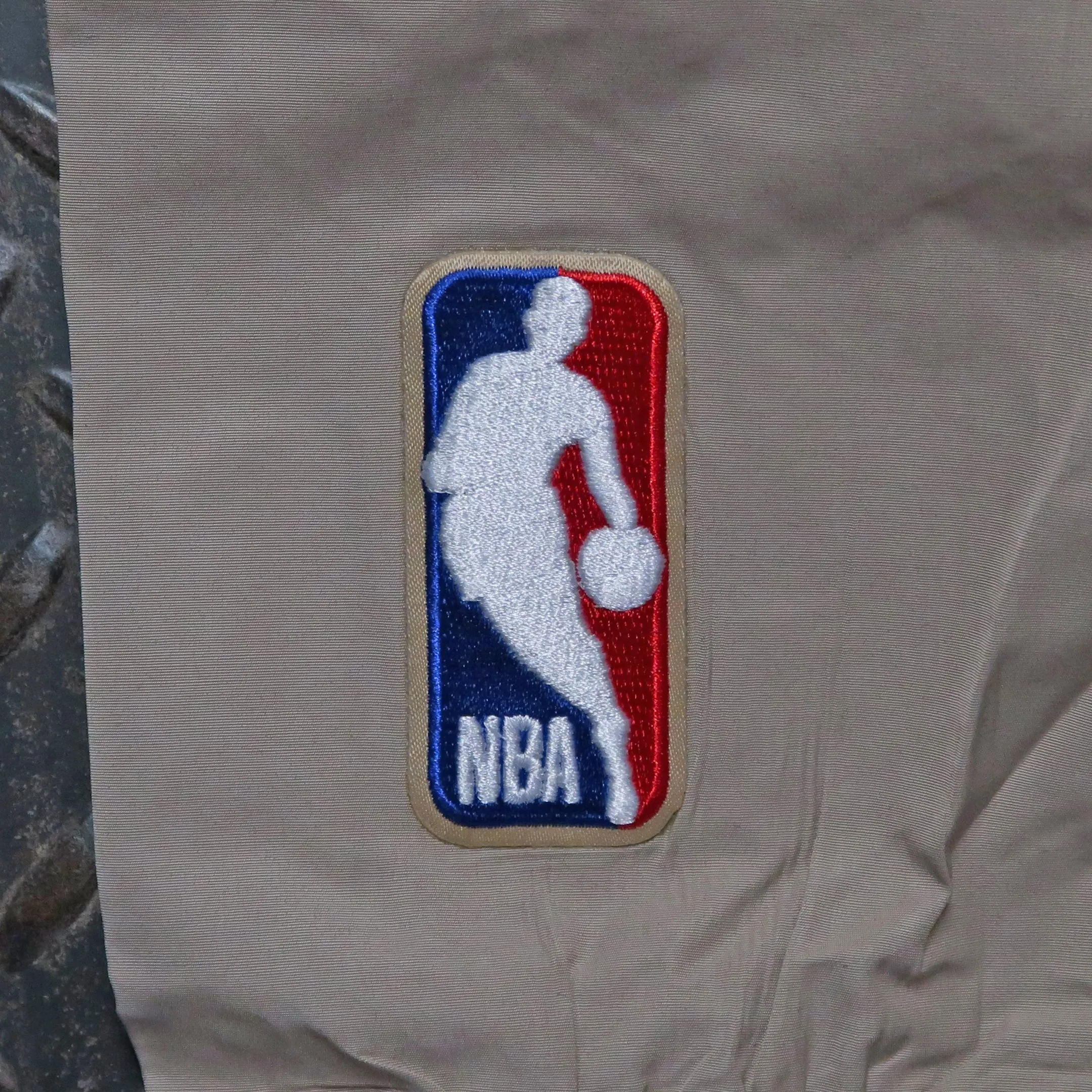 Pro Standard Milwaukee Bucks Classic Zip Hooded Jacket