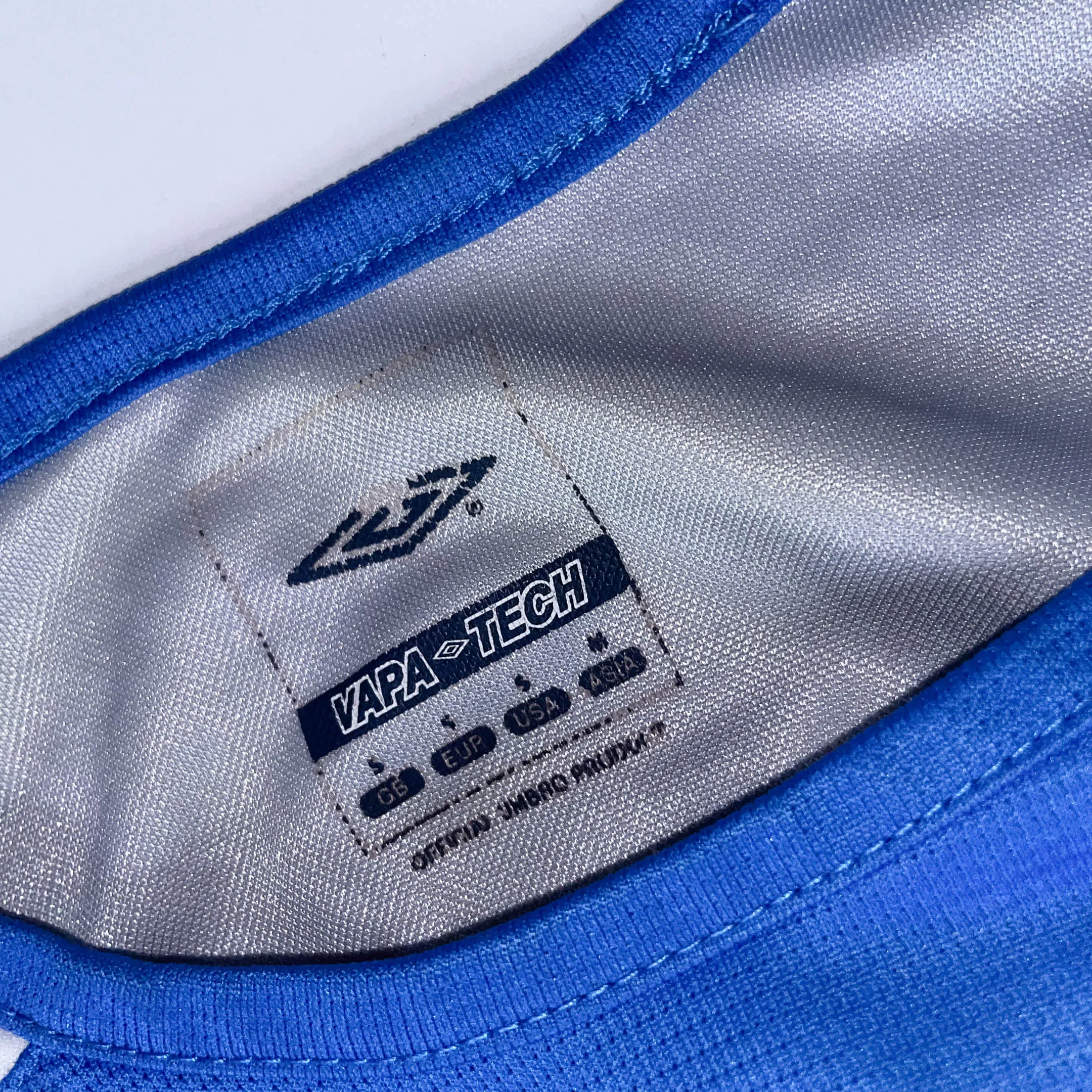 Vintage Umbro Vapa tech Blue Small training tees