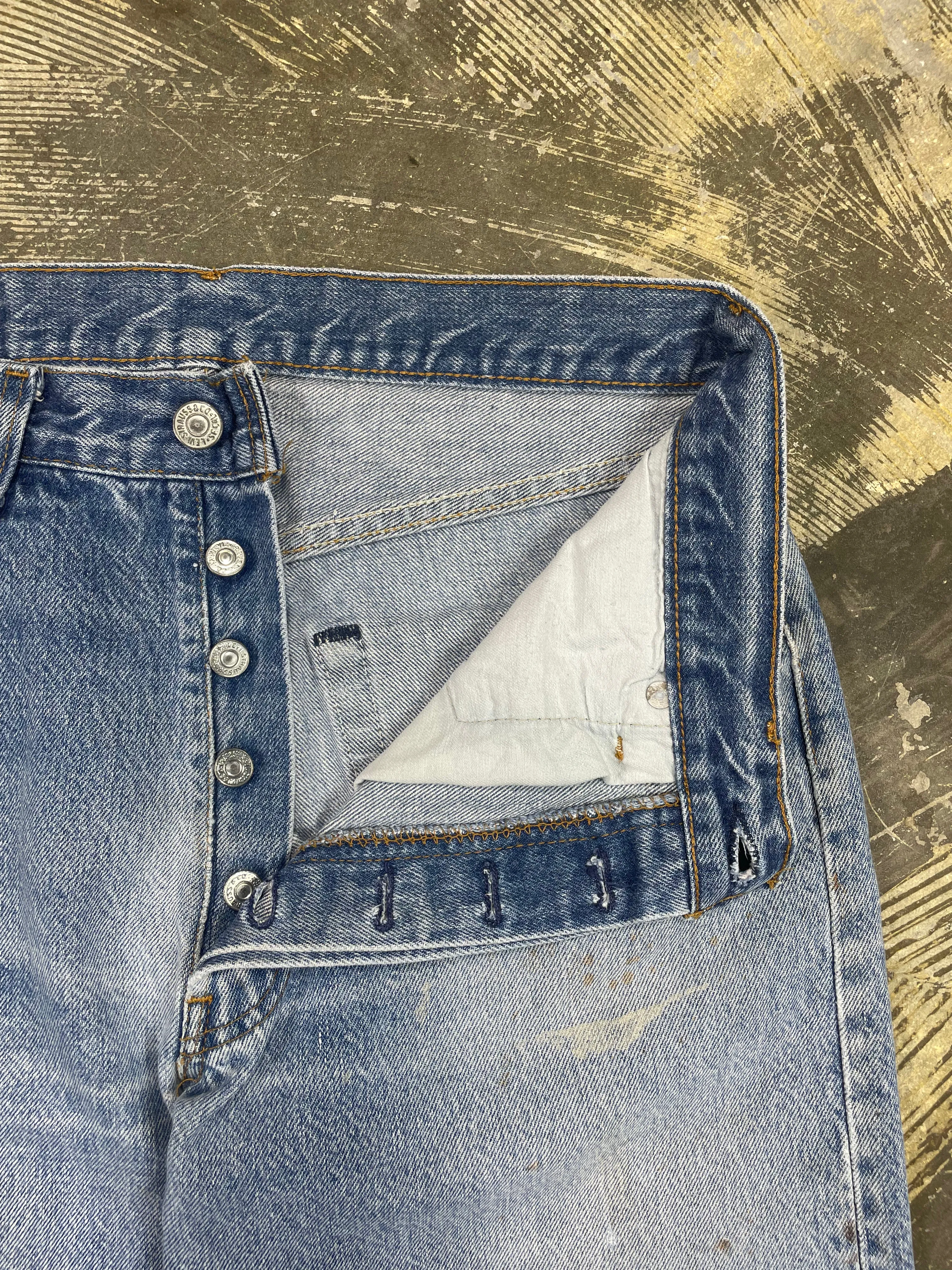 Vintage USA Made Levi 501 Transitional Premium Wash & Paint Denim Jeans (JYJ-0310)